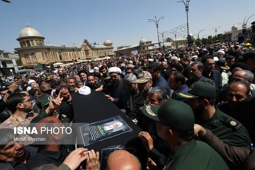 تشییع پیکر آیت الله غیاث‌الدین طه محمدی در همدان